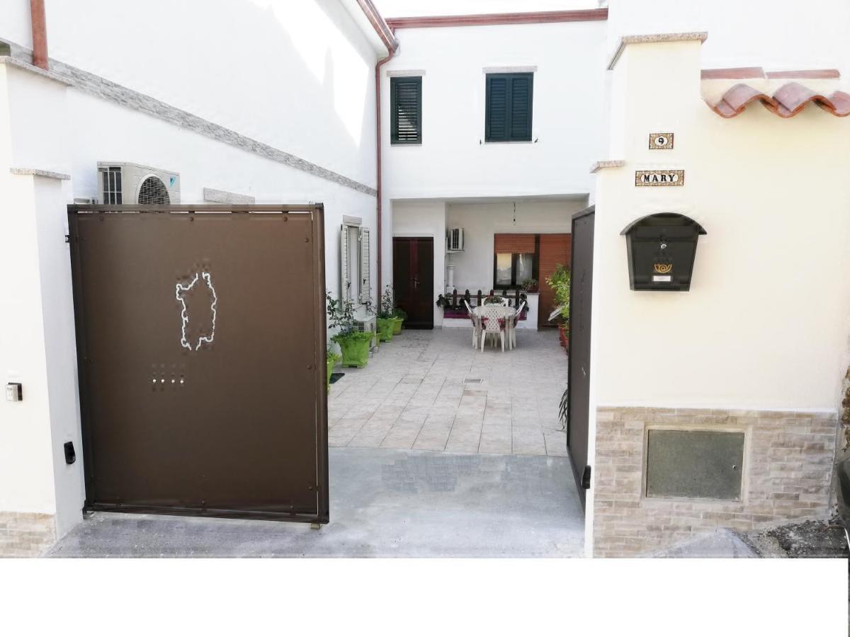 Appartamento Mary Oliena Exteriör bild